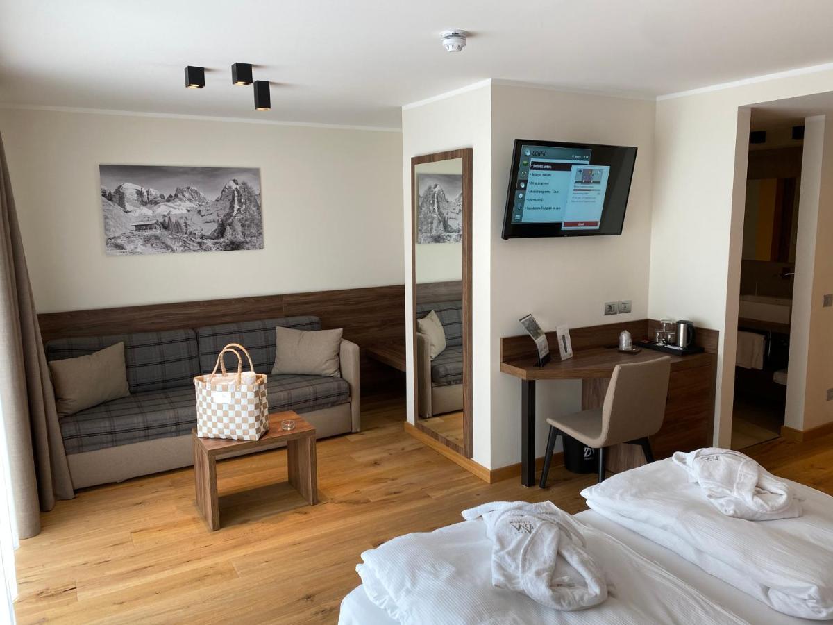Dolomeet Boutique Hotel Pinzolo Exteriér fotografie