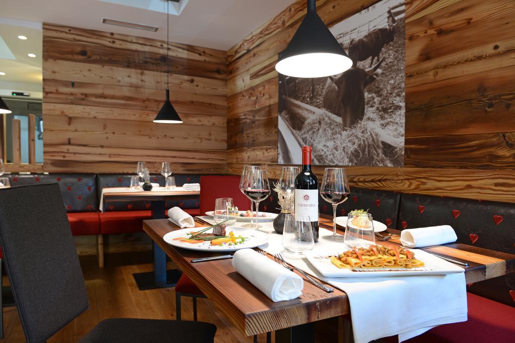Dolomeet Boutique Hotel Pinzolo Exteriér fotografie